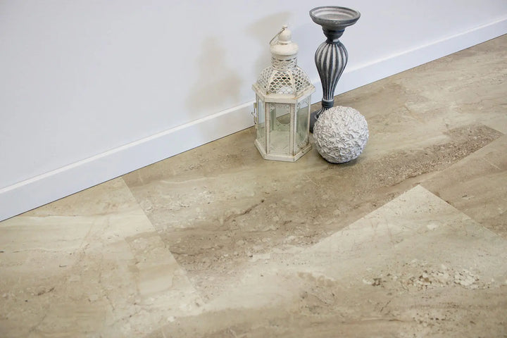 Vinyrock XL Gloss Fliesenoptik Hochglanz Abu Dhabi Botticino mit Trittschalldämmung Vinylboden