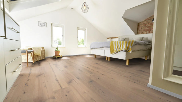 Adam Eiche rustikal gefast gebürstet weiss geölt Landhausdiele Fertigparkett Klick