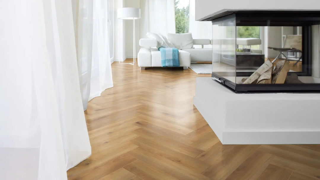 VinyRock Herringbone Fischgrät Nizza Eiche natur mit V-Fuge Vinylboden