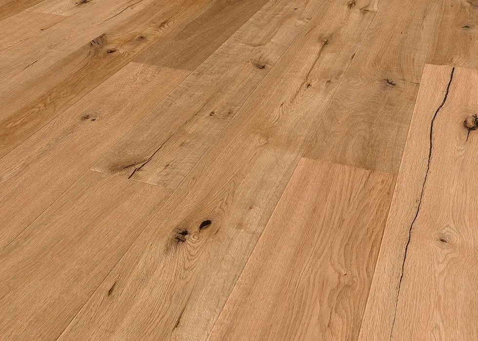 Eiche handgehobelt rustikal geölt Landhausdiele Fertigparkett