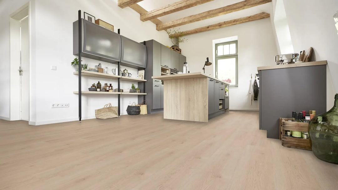 X-Citing Eiche Ambience Milk SPC mit integrierte Trittschalldämmung Vinylboden Click