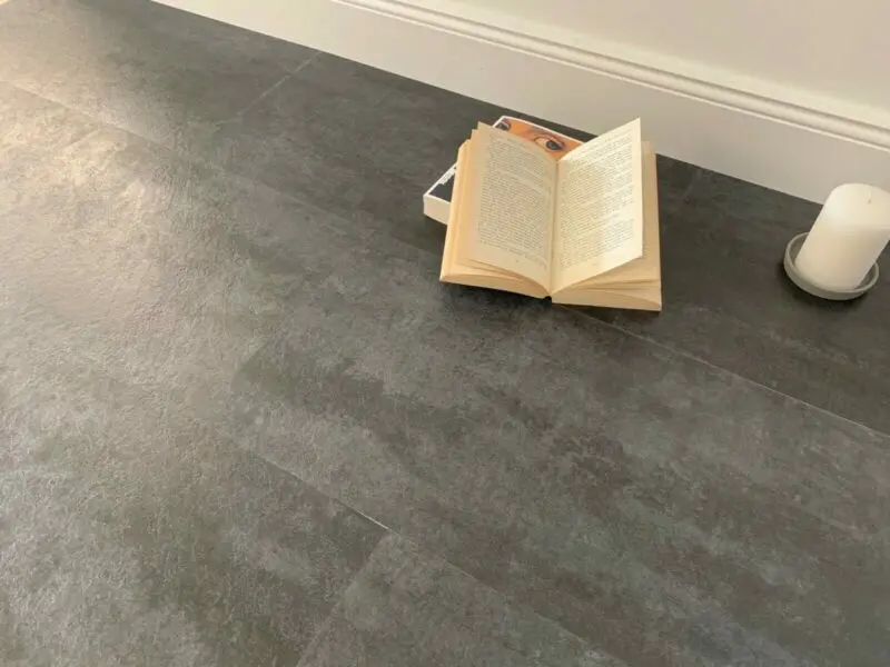Fliesenoptik Concrete Beton schwarz Sonderposten Vinylboden Klick – Bild 2